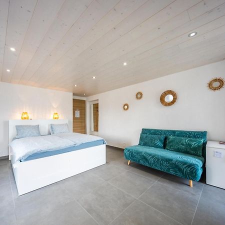 Aloha Chambres Port-Valais Esterno foto